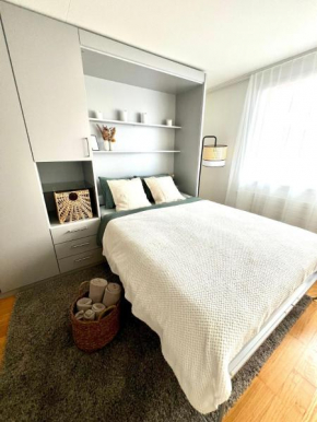 Bijou Serene klitzekleine Wohnung mit Seeblick